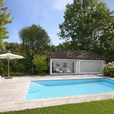 5Br Top-Class House With Garden And Outdoor Pool