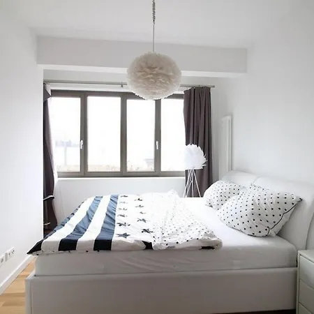 5Br Top-Class House With Garden And Outdoor Pool München