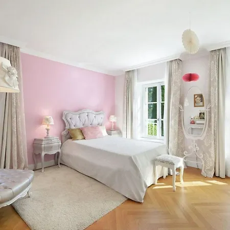 5Br Top-Class House With Garden And Outdoor Pool