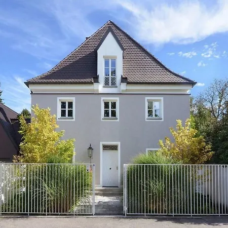 Villa 5Br Top-Class House With Garden And Outdoor Pool *