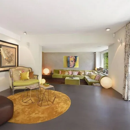 Villa 5Br Top-Class House With Garden And Outdoor Pool
