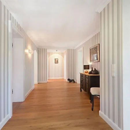 Villa 5Br Top-Class House With Garden And Outdoor Pool *