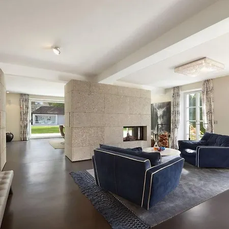 5Br Top-Class House With Garden And Outdoor Pool